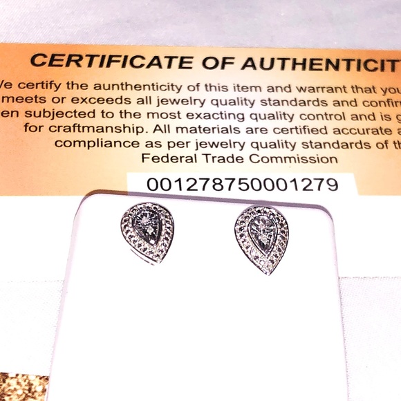 Real diamond bridal jewlery, natural genuine pear shape diamond studs, huge sale - Picture 1 of 5